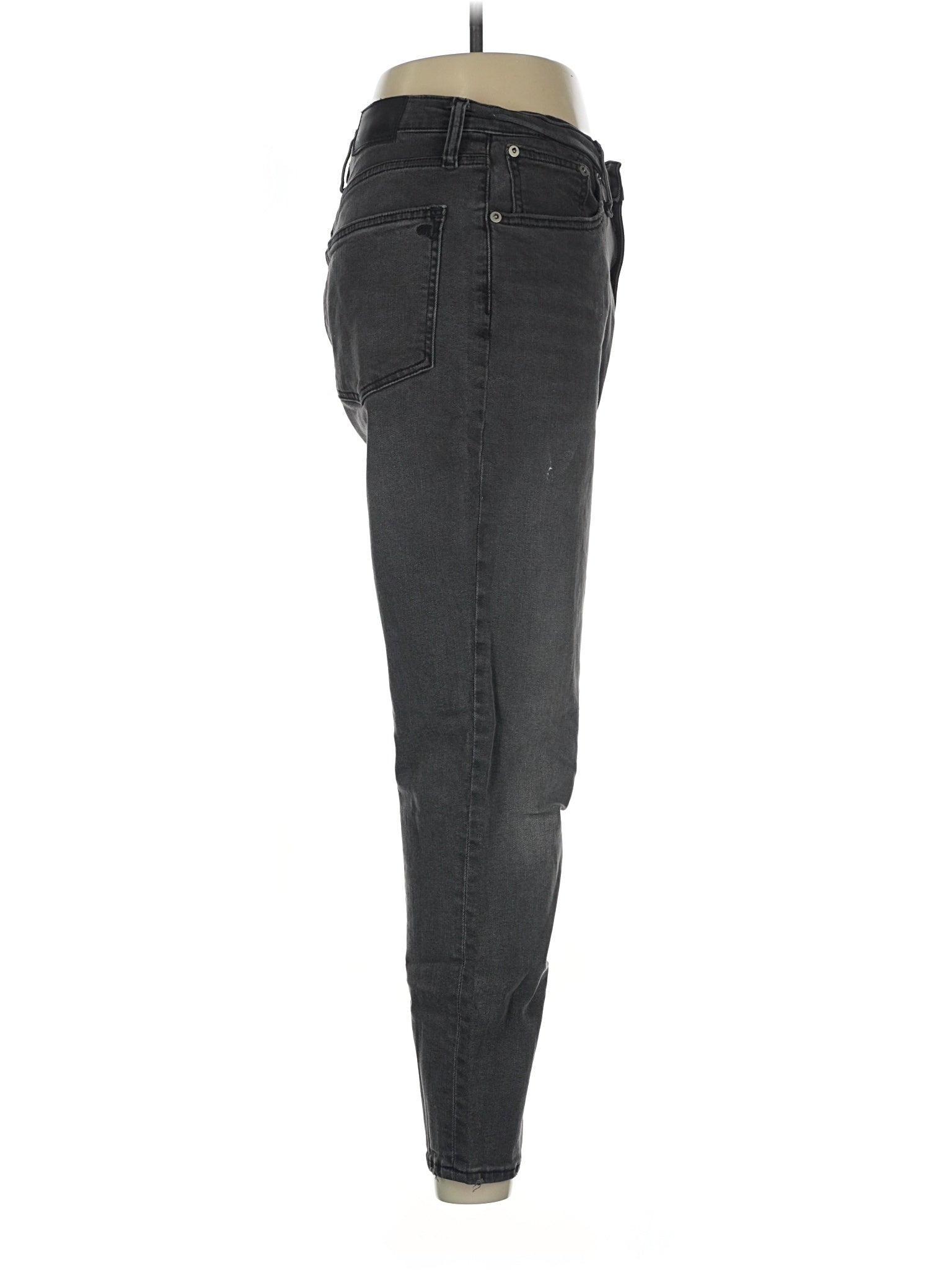 3 waist size - 28