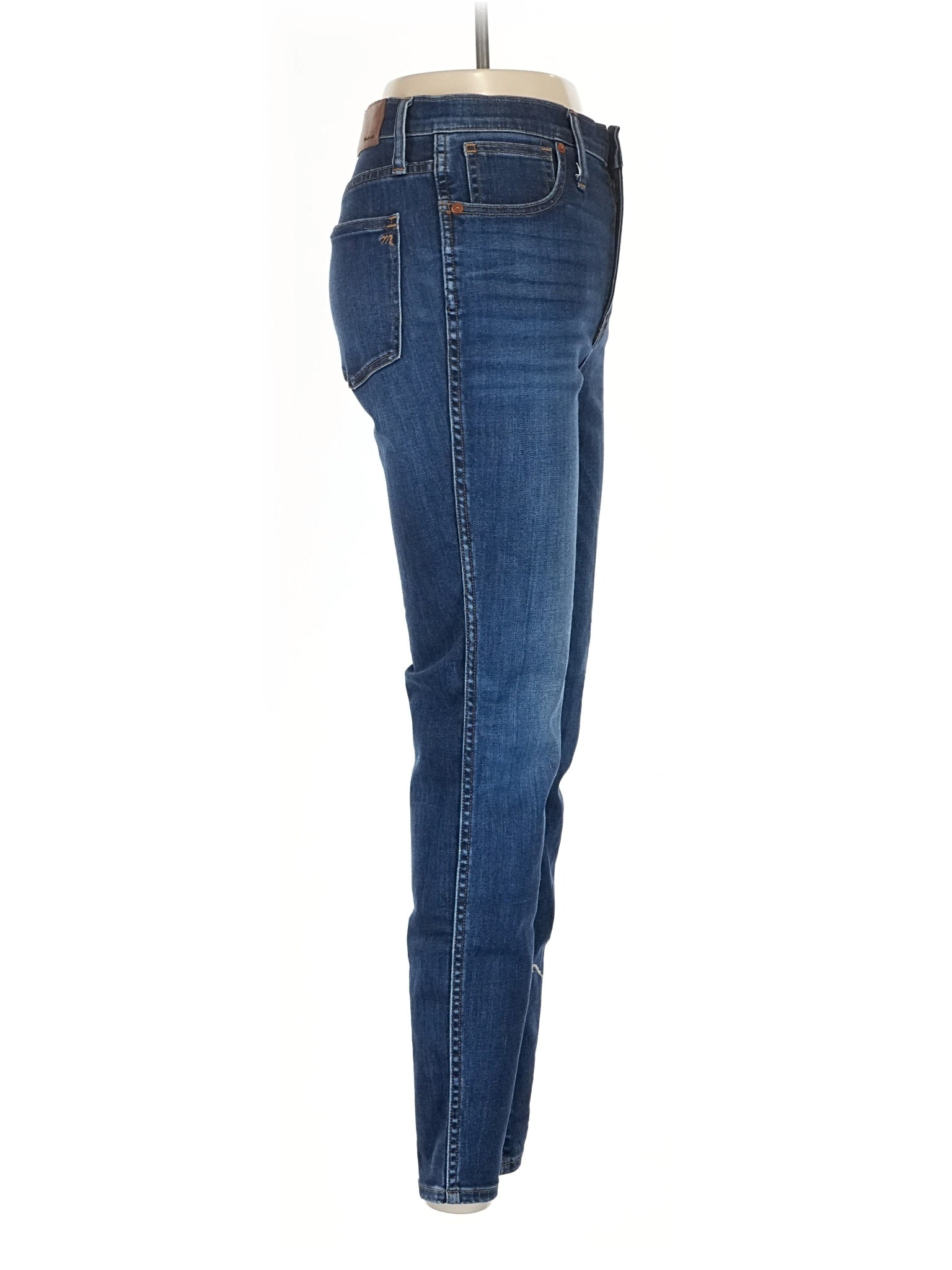 10 waist size - 27