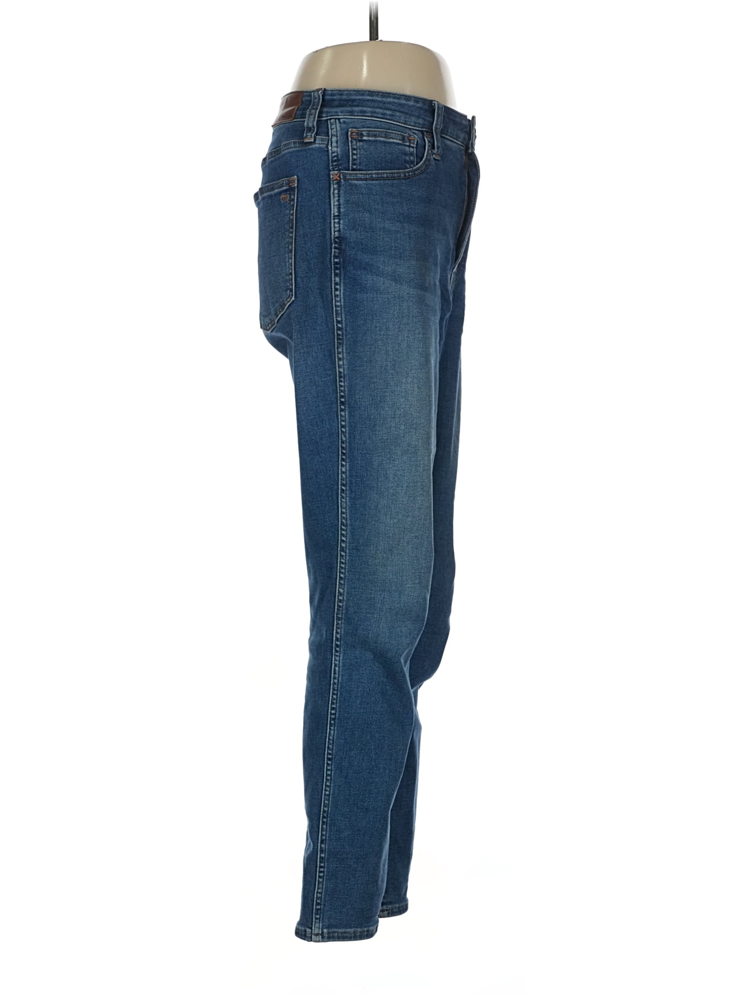 3 waist size - 28 T