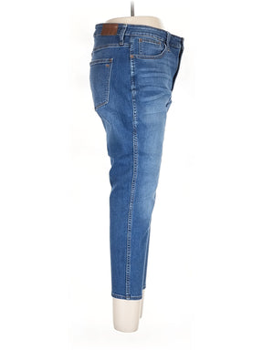 3 waist size - 32 P