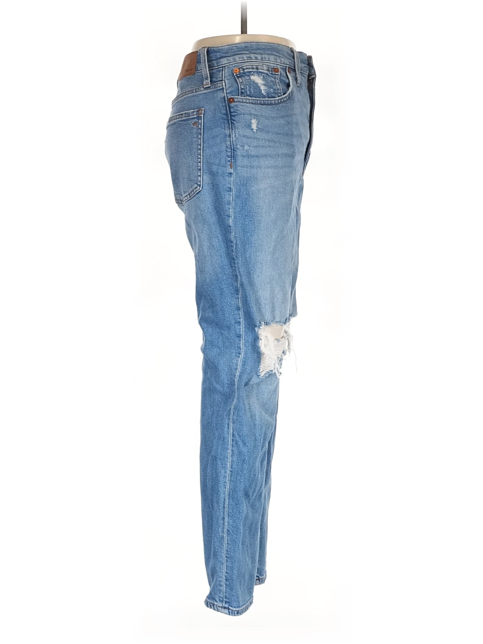 3 waist size - 28