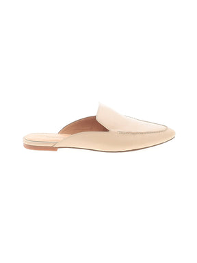 1 shoe size - 8