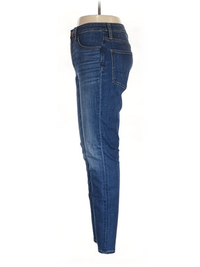 10 waist size - 28