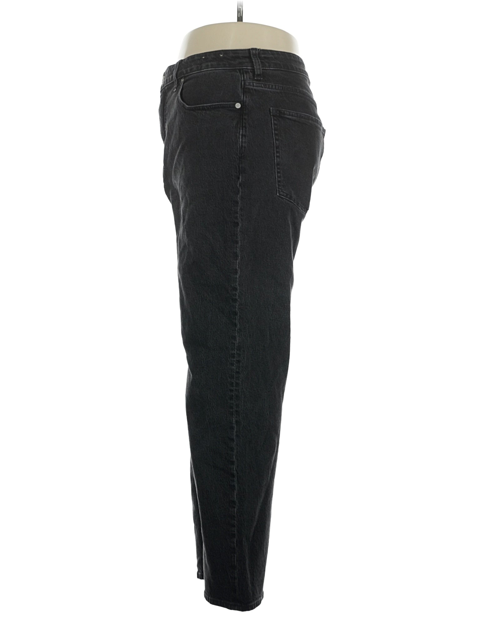 9 waist size - 32