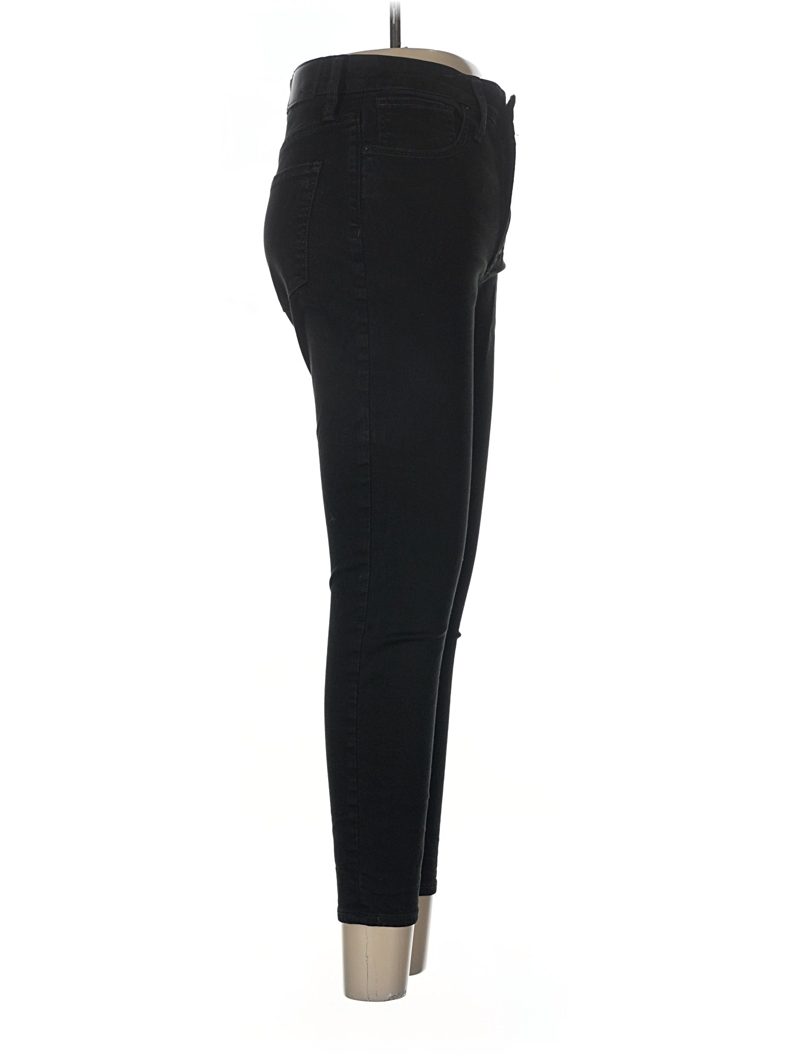 3 waist size - 28 P