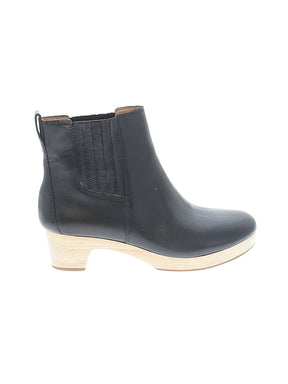 4 shoe size - 7 1/2