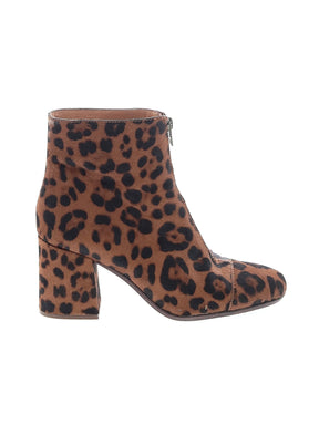 1 shoe size - 7
