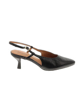 1 shoe size - 8