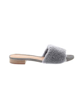 1 shoe size - 8