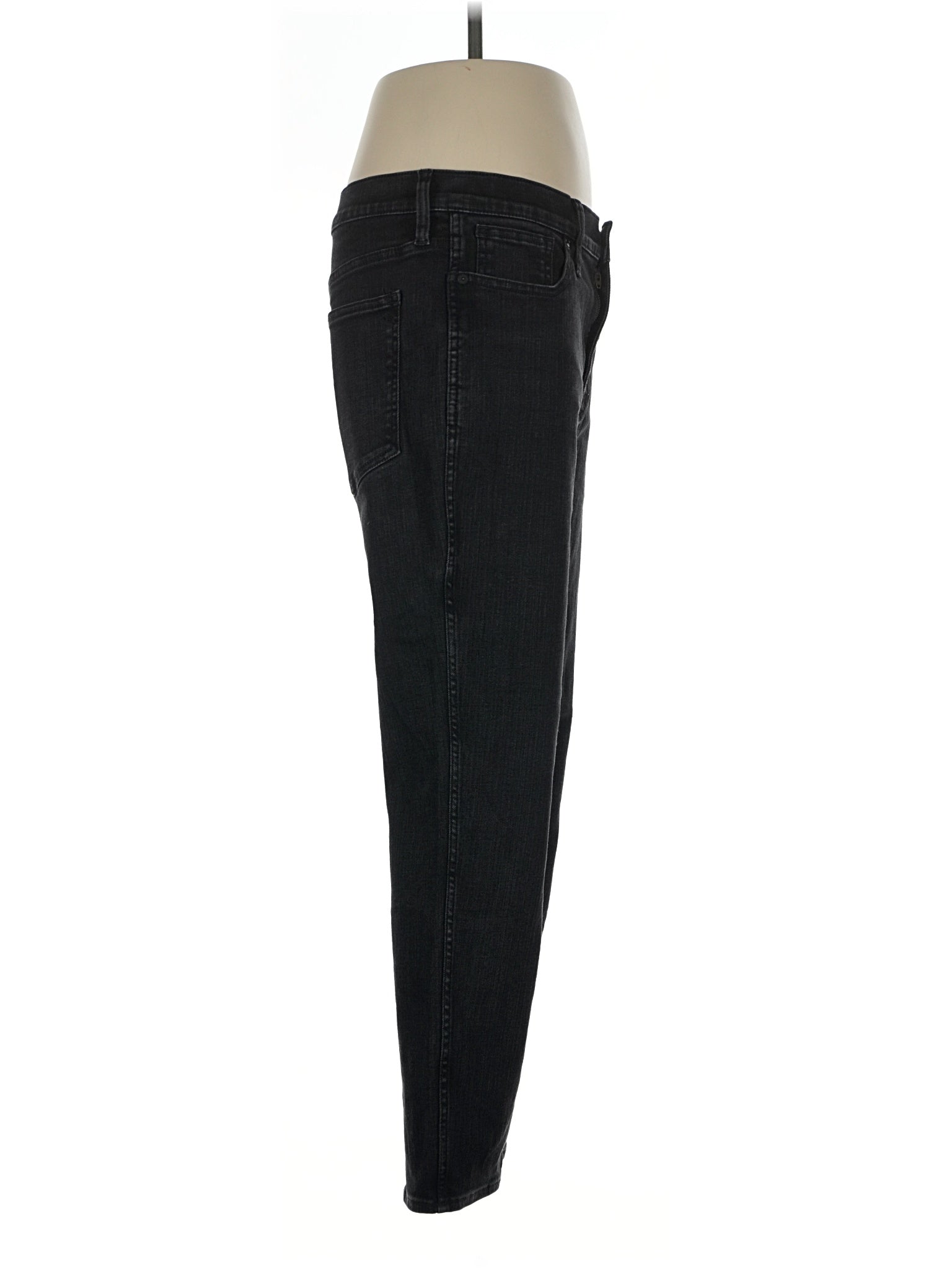 9 waist size - 32