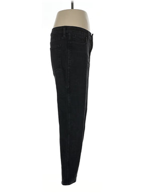 9 waist size - 32