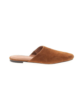 1 shoe size - 8
