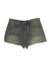 1 waist size - 28