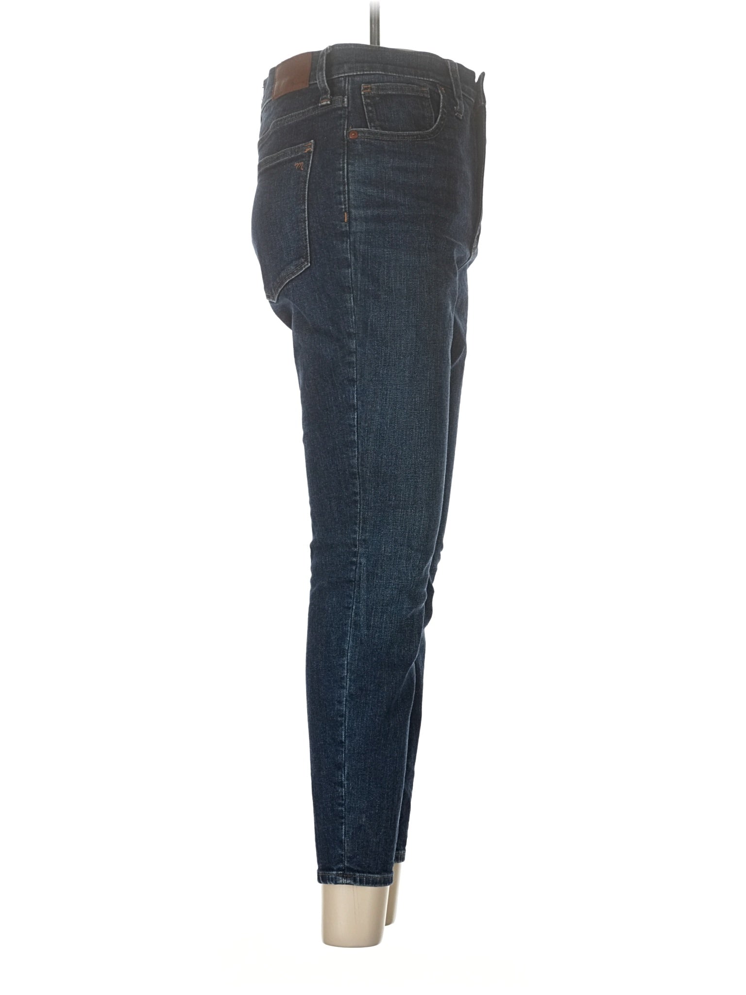 3 waist size - 28 P