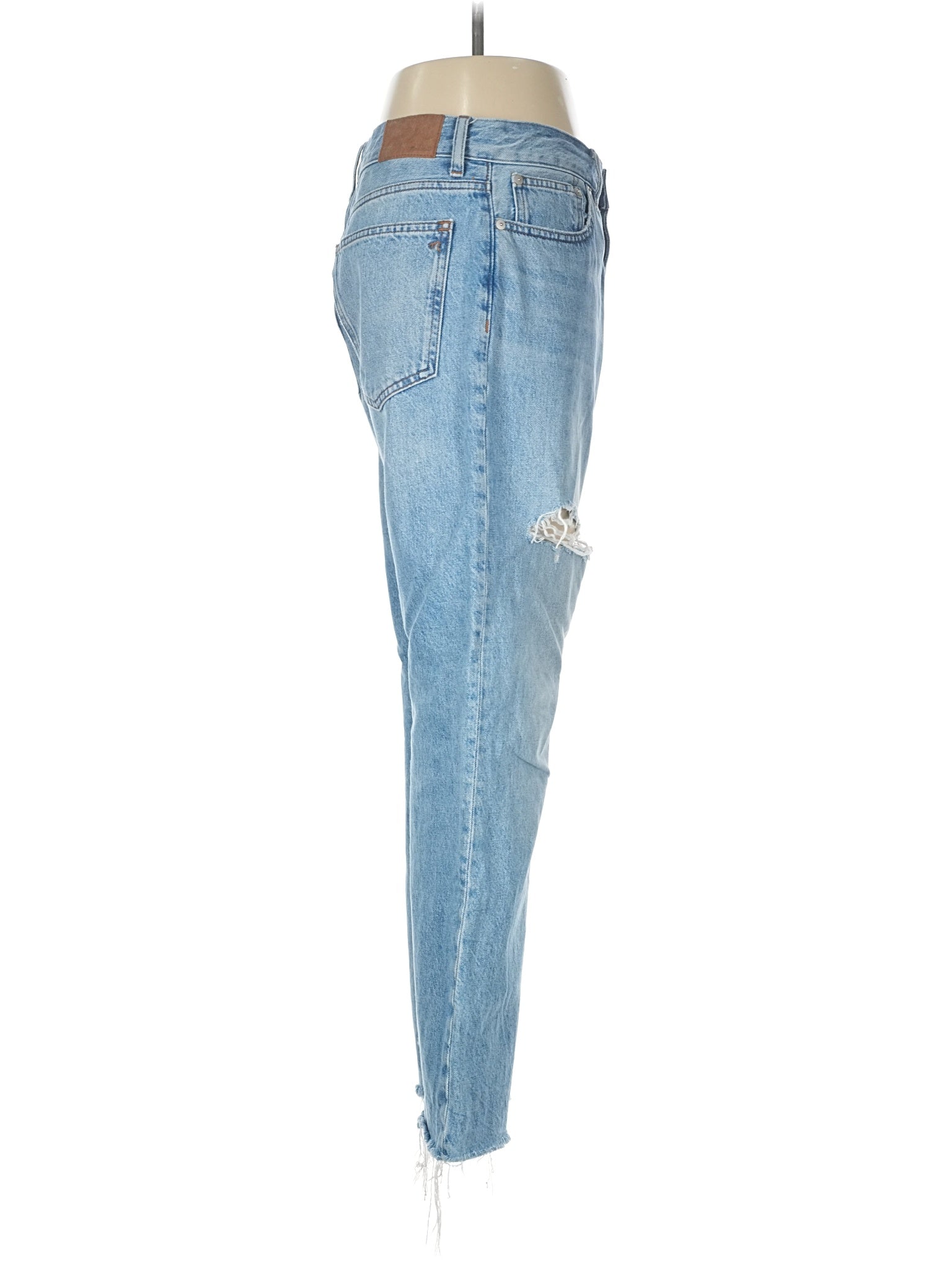 3 waist size - 28 P