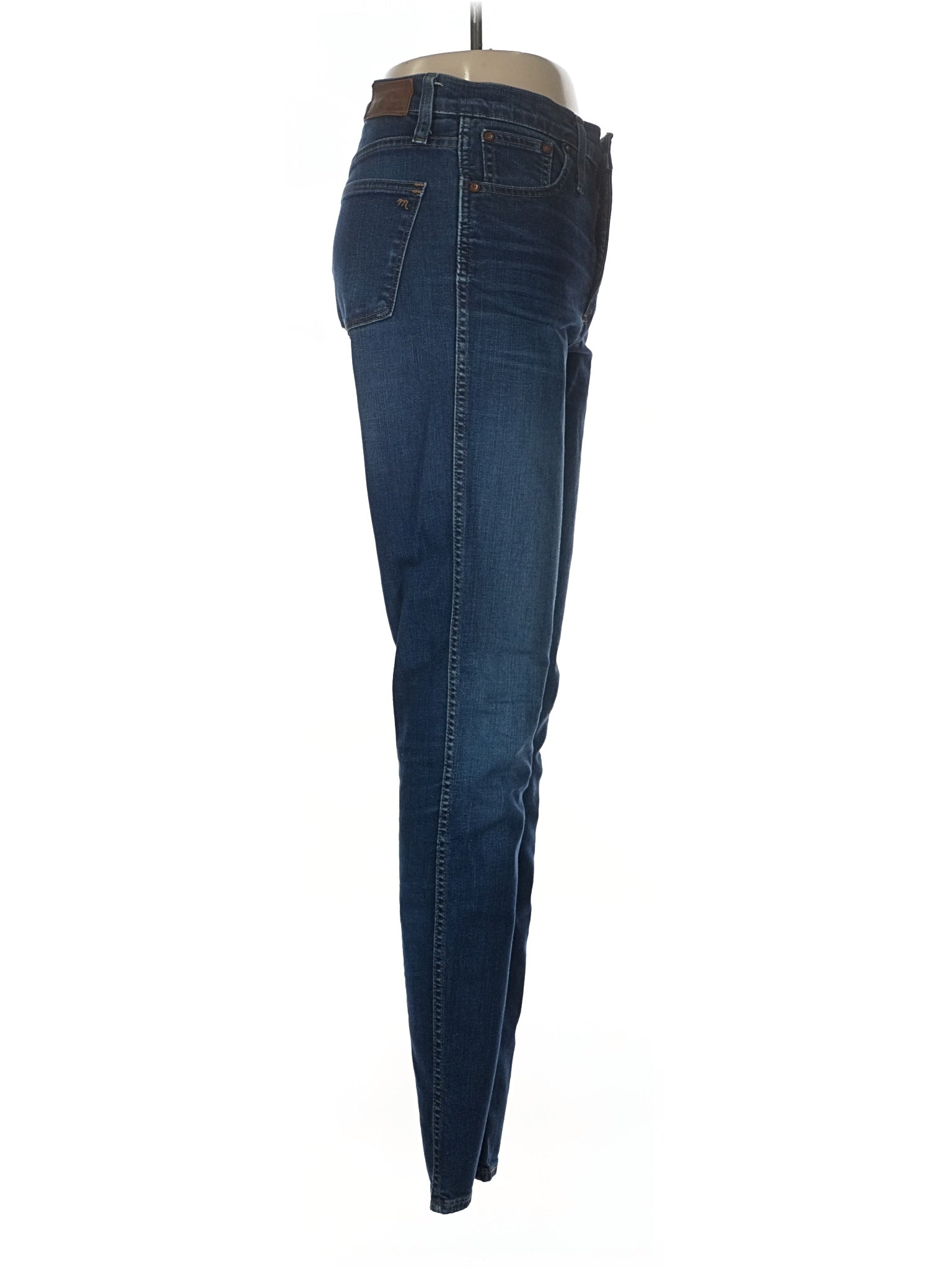 3 waist size - 28 T
