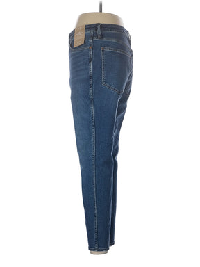 9 waist size - 31