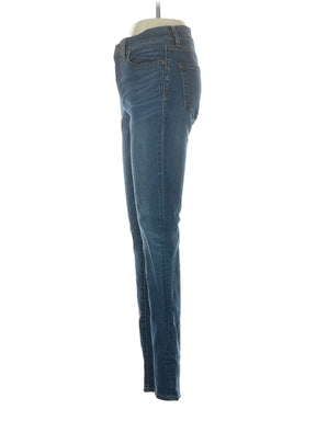 4 waist size - 25