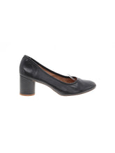 1 shoe size - 9