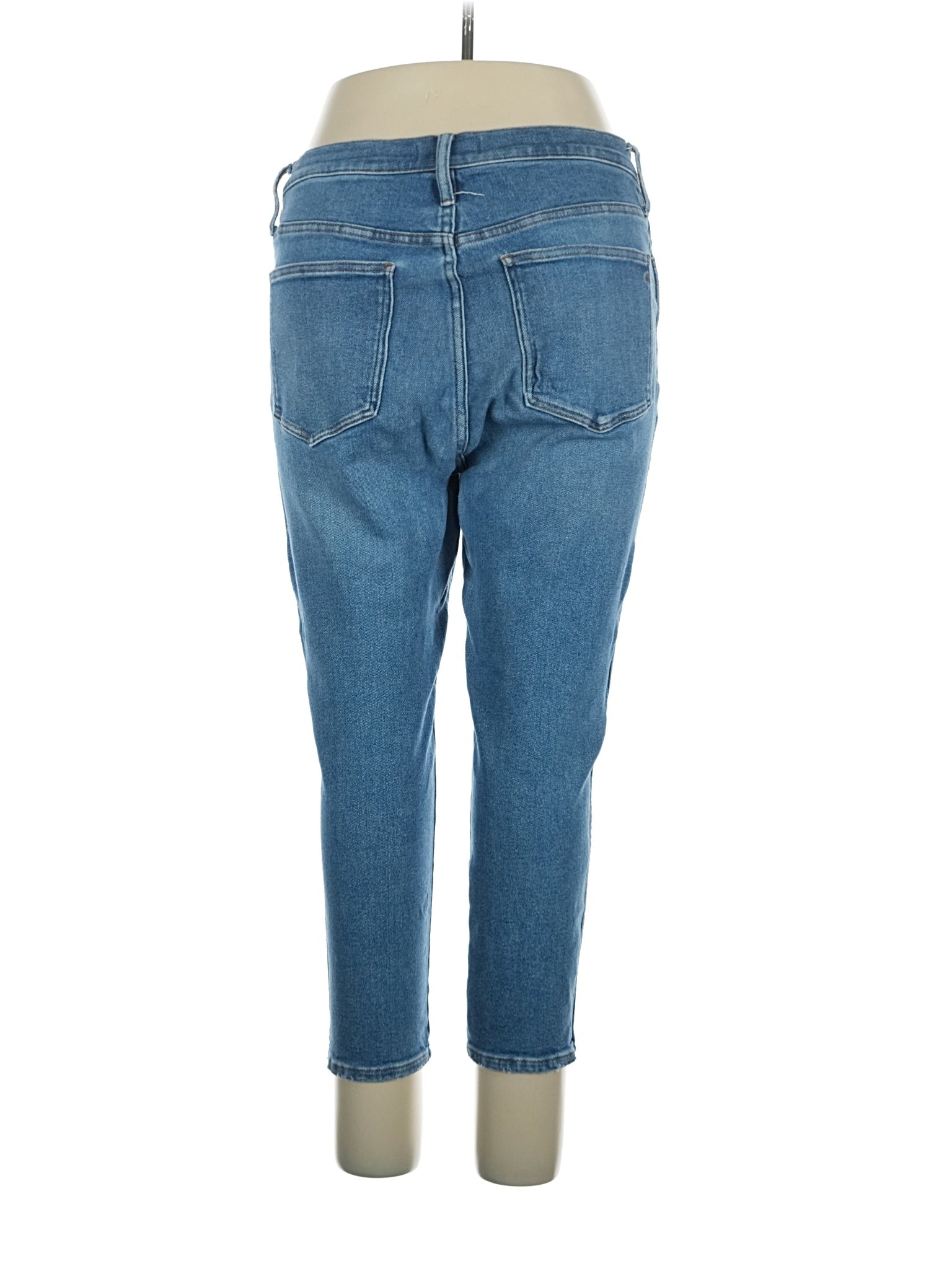 3 waist size - 32 P