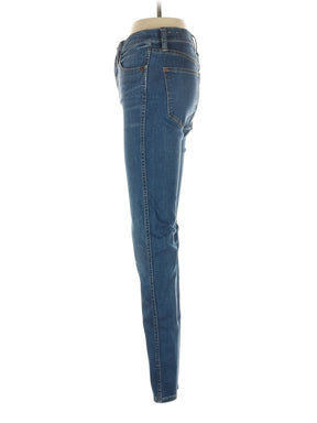 4 waist size - 25