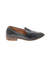 1 shoe size - 8