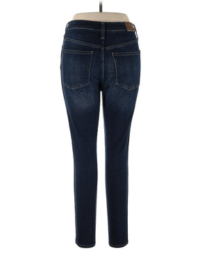 Mid-Rise Skinny Jeans in Dark Wash waist size - 30