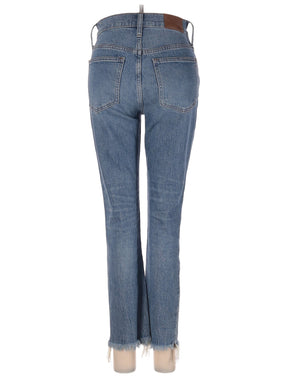 Low-Rise Skinny Jeans in Medium Wash waist size - 25 P