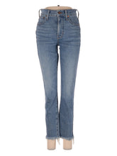 Low-Rise Skinny Jeans in Medium Wash waist size - 25 P